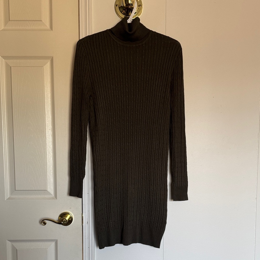 Chic Olive Green Ribbed Long Sleeve Dress